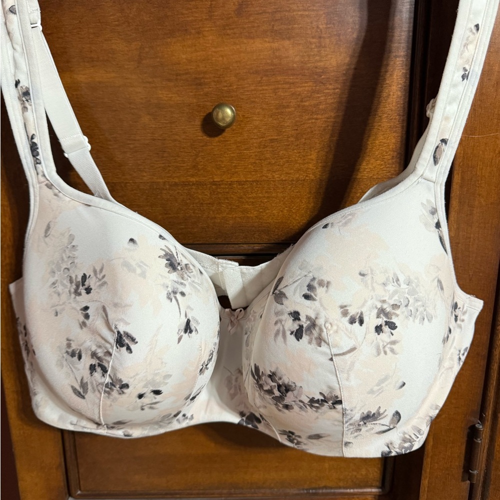 Floral bra, Cacique by Lane Bryant 40D